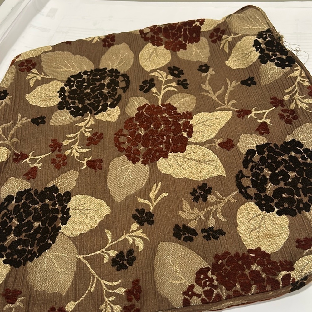 Floral Patterned Pillow Cover - Picture 2 of 2